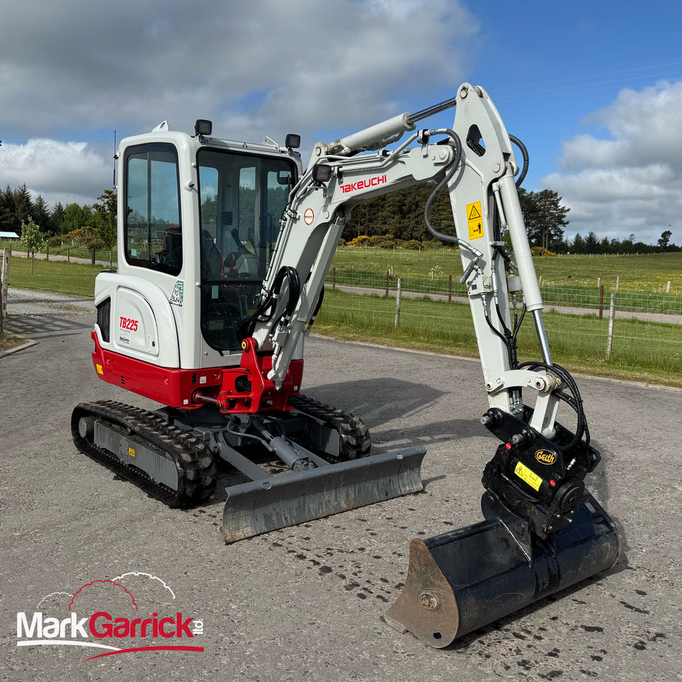 Used Takeuchi TB225 Compact Digger